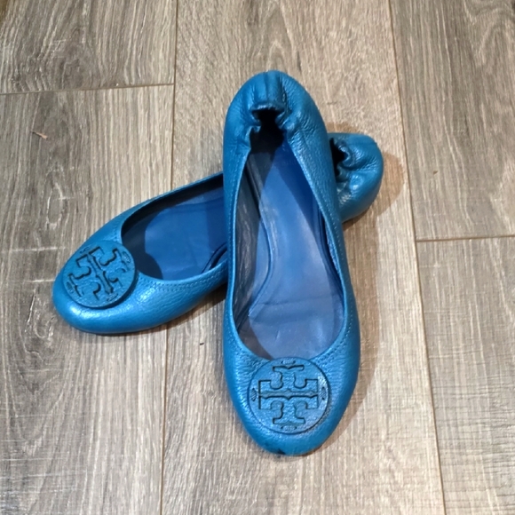 Tory Burch Teal Leather Flats. Size 9.5 M. - Picture 1 of 14